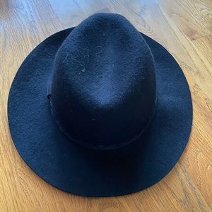 Michael Stars 100% Wool Black Hat